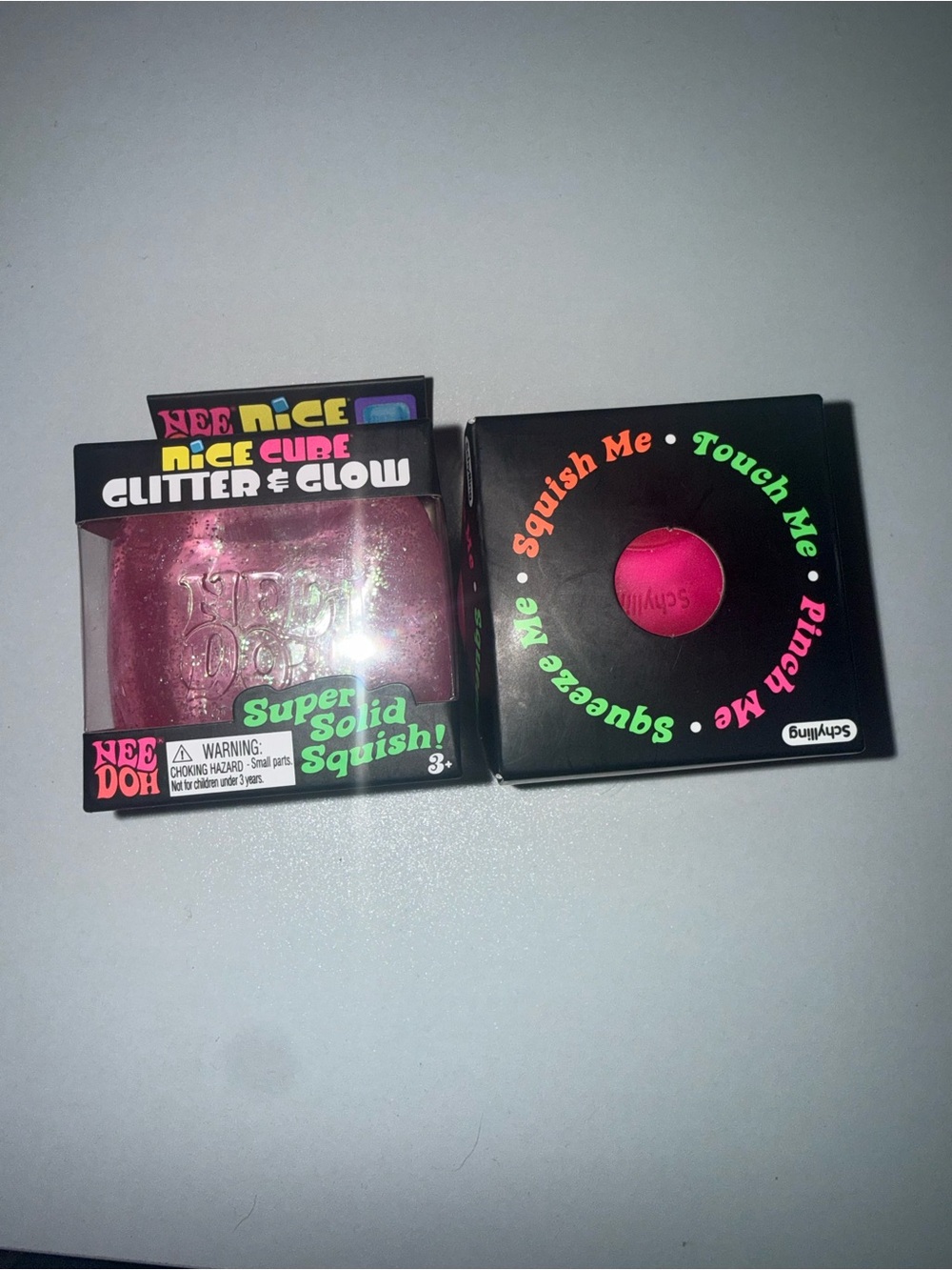 NeeDoh Glitter & Glow and Groovy Glob in Pink